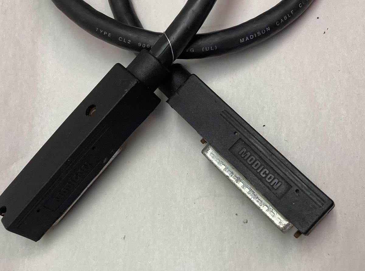 Used Modicon,690 MCI 000 03,Cable