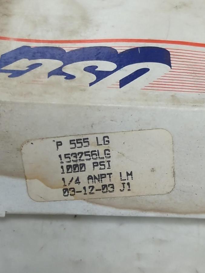 USG/AMTEK,P 555 LG,PRESSURE GAUGE 1/4 INCH BOTTOM CONNECTION 1000PSI NOS