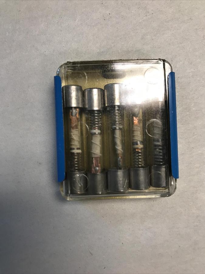 Buss,MDL-3/16,Fuse Box of 100 Fuses New In Box