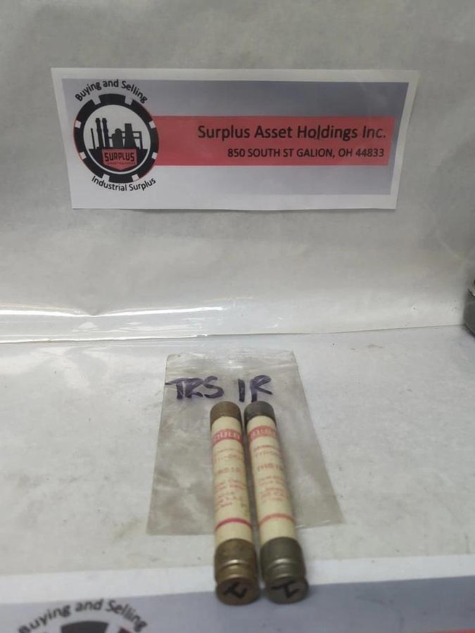 Used GOULD SHAWMUT,TRS-1R,TRI-ONIC 1 AMP FUSE LOT OF 2 PRE-OWNED