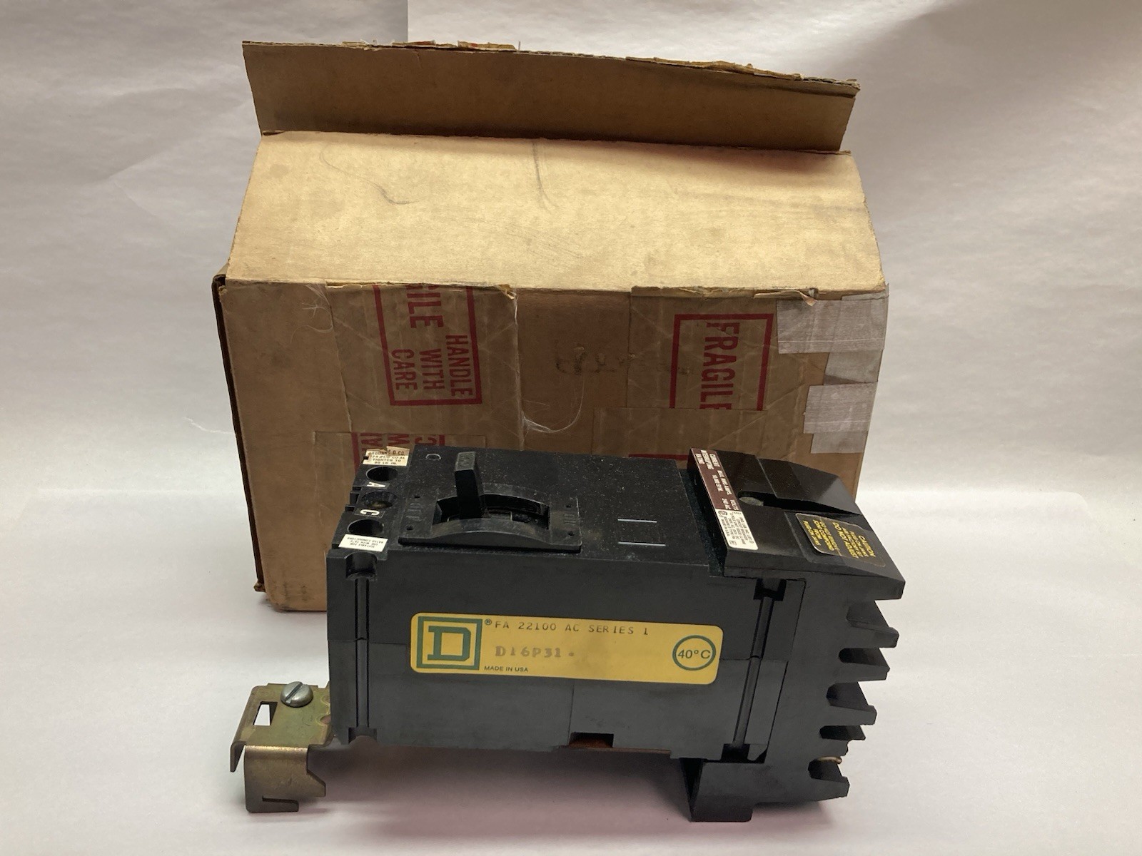 Square D,FA 22100-AC,2-Pole Circuit Breaker 100A 240Vac