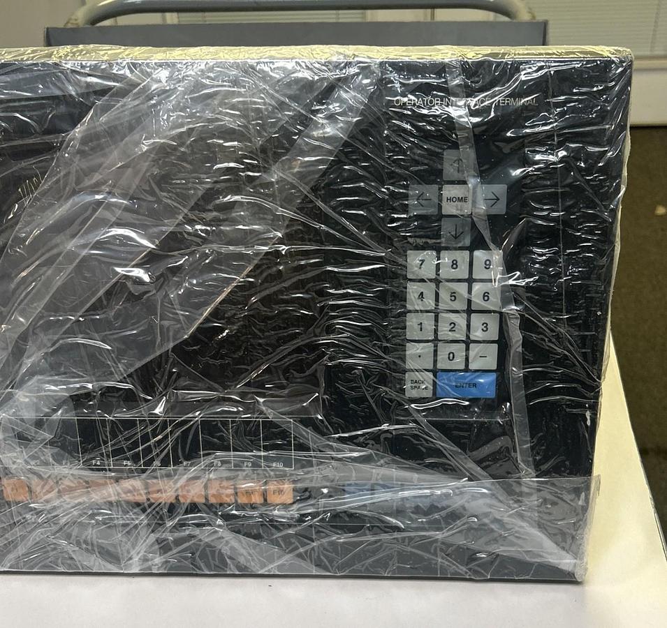 GE FANUC,IC600KD512C,OPERATOR INTERFACE 12 INCH NOS