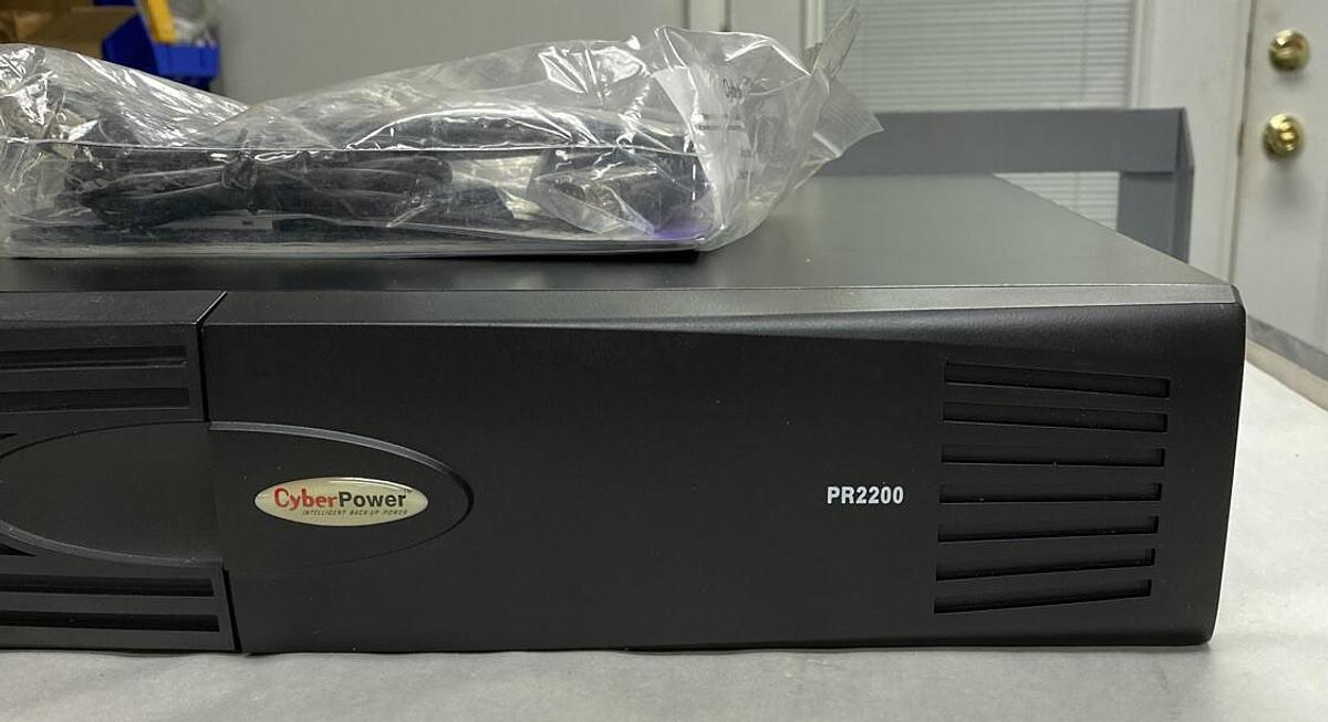 Used CyberPower,PR2200-2U VA,Rack Tower UPS NOS