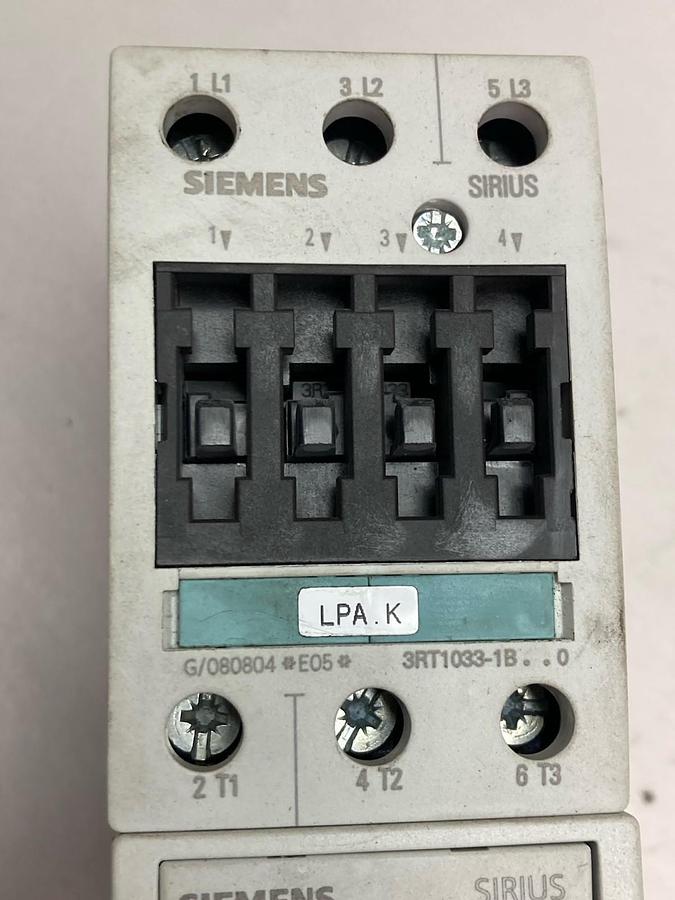 Used Siemens,3RT1033-1B..0,Contactor w/3RU1136-4DB0 Module 50/60Hz 690V