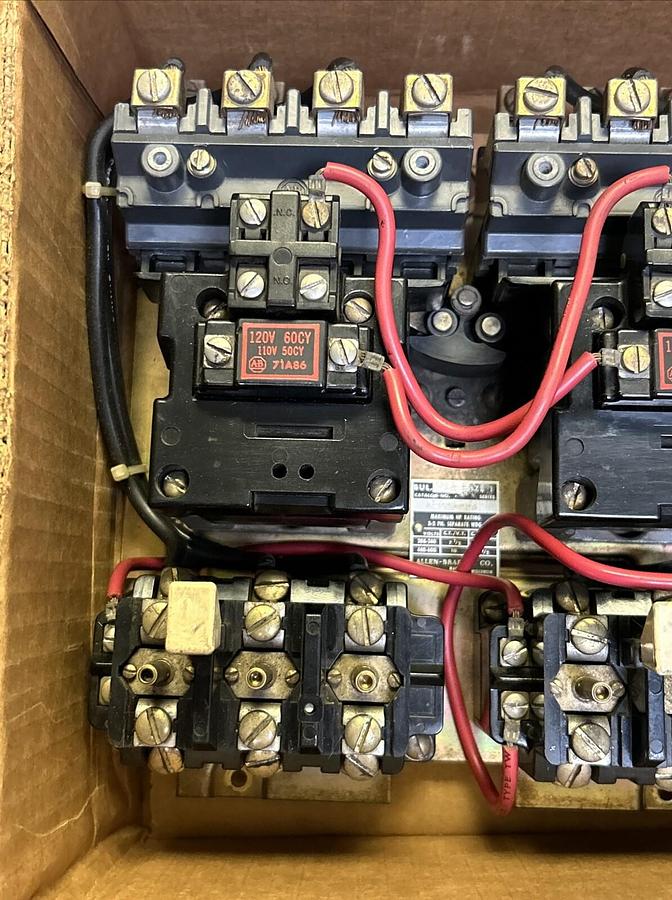 Used ALLEN BRADLEY,X-241226,REVERSING STARTER SIZE 1