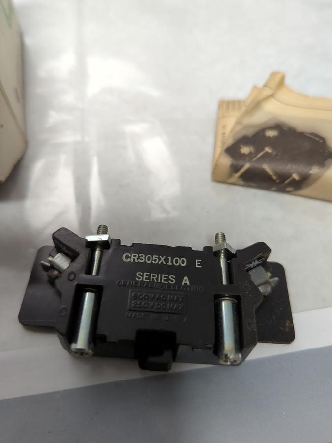 GENERAL ELECTRIC,CR305X100E,AUXILIARY CONTACT KIT NOS