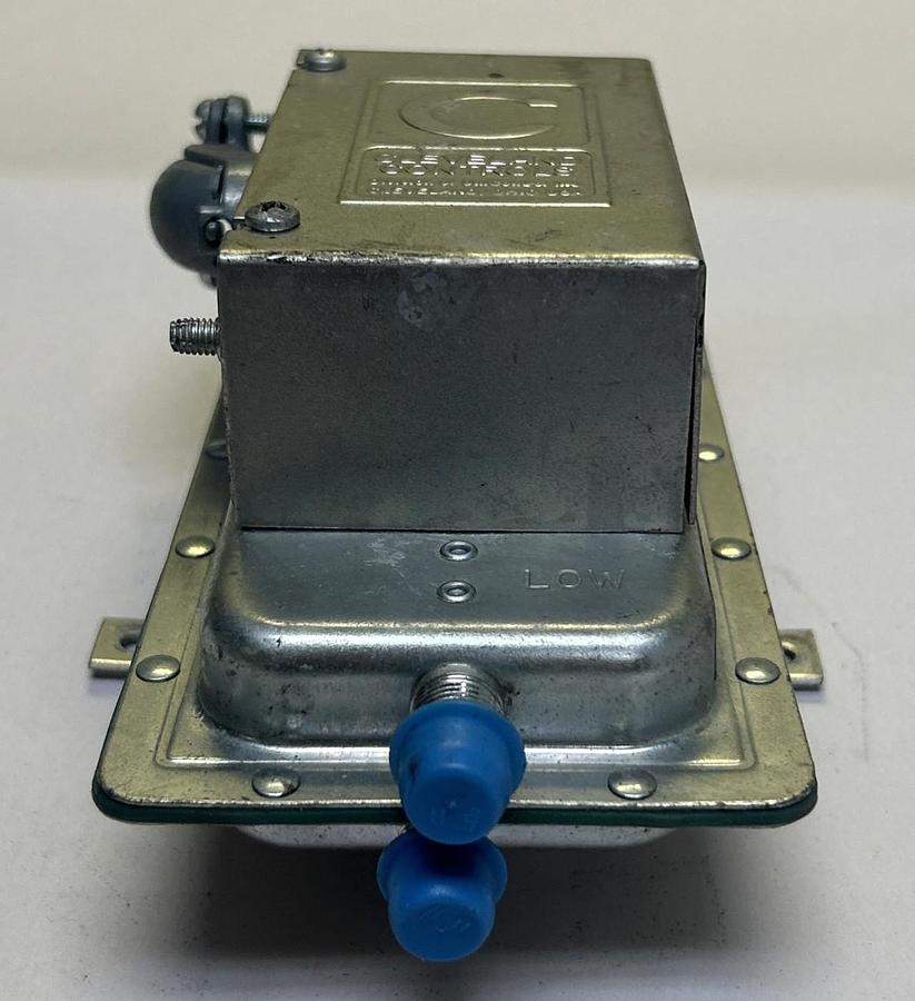 Used CLEVELAND CONTROLS,AFS-222,AIR PRESSURE SENSING SWITCH
