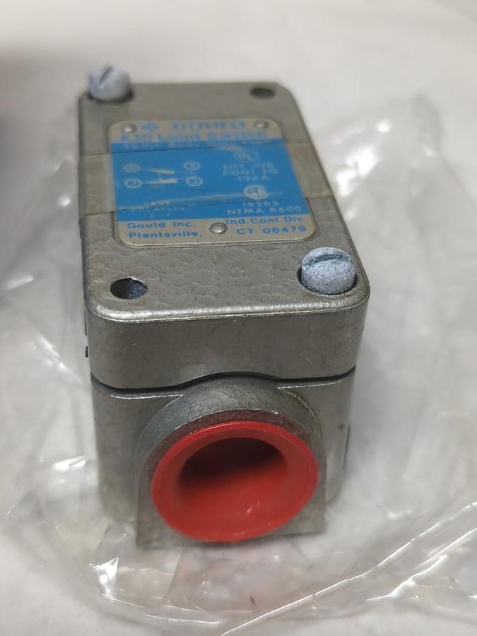 GOULD,K102/K10R,K10 LIMIT SWITCH 2W883 NOS