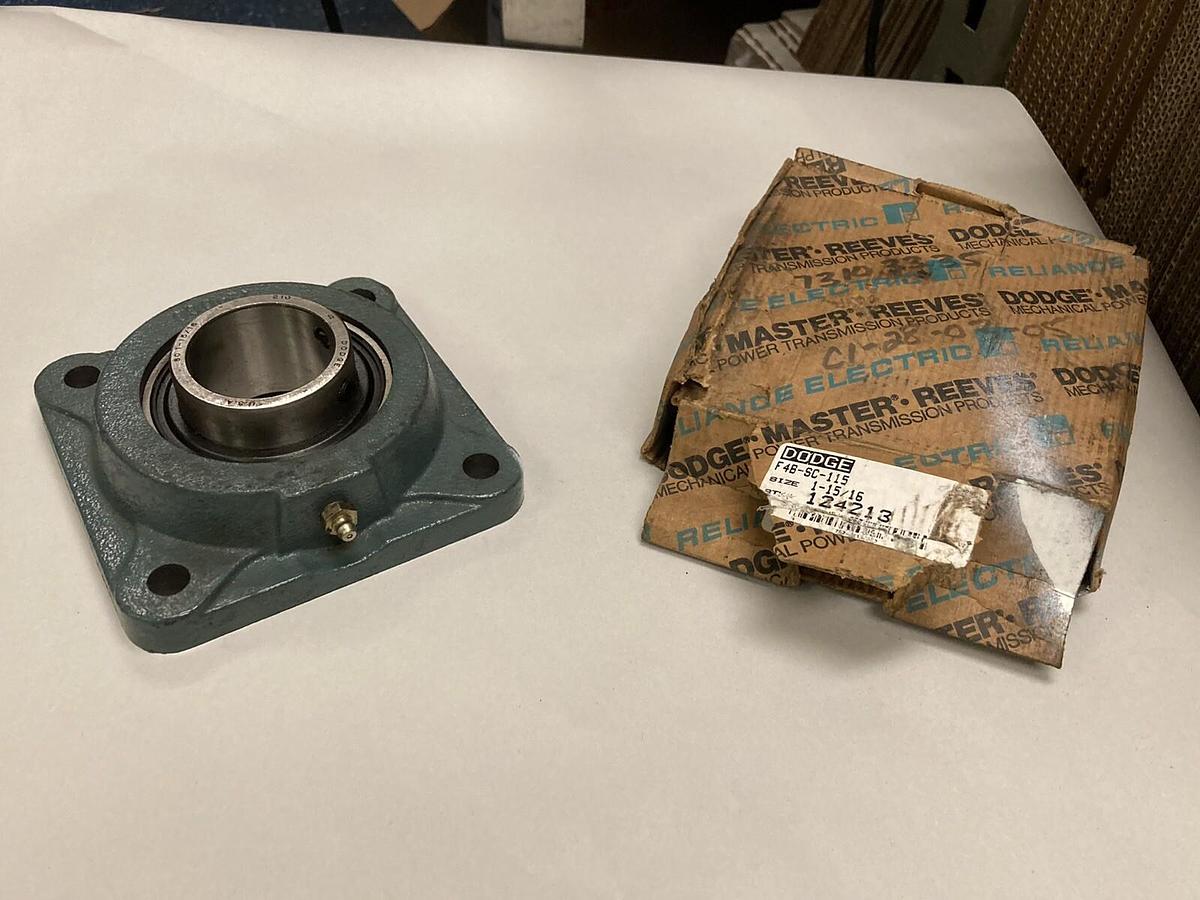 Used Dodge,F4B-SC-115,Cast Iron Flange Unit