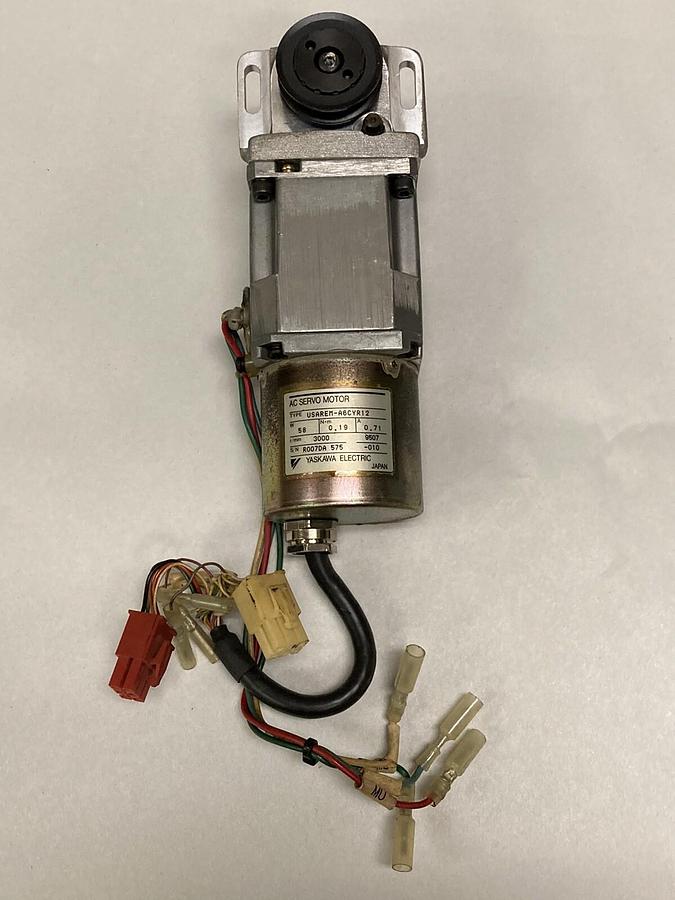 Used Yaskawa,USAREM-A6CYR12,Servo Motor 3000 r/min