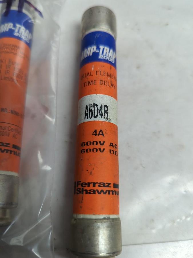 Used FERRAZ SHAWMUT,A6D4R,SMART-SPOT FUSE 4 AMP LOT OF 3 PRE-OWNED