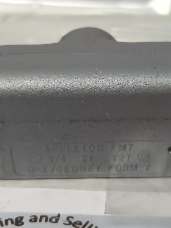 APPLETON,T27,FM7 CONDUIT BODY 3/4 INCH LOT OF 2 NOS