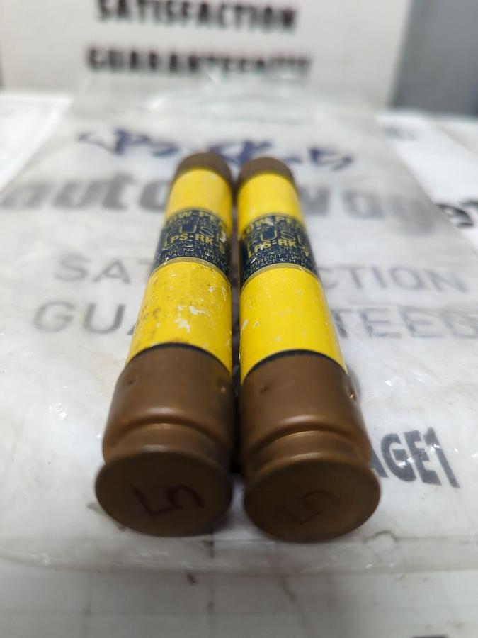 COOPER BUSSMANN,LPS-RK-5,LOW-PEAK 5 AMP FUSE LOT OF 2 NOS