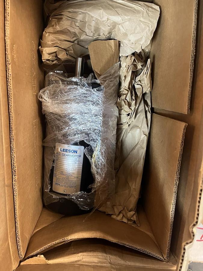 LEESON,096009.00,GEARMOTOR 0.16HP RPM 113/94 1PH P42Y 115/230V C42P17FZ6B