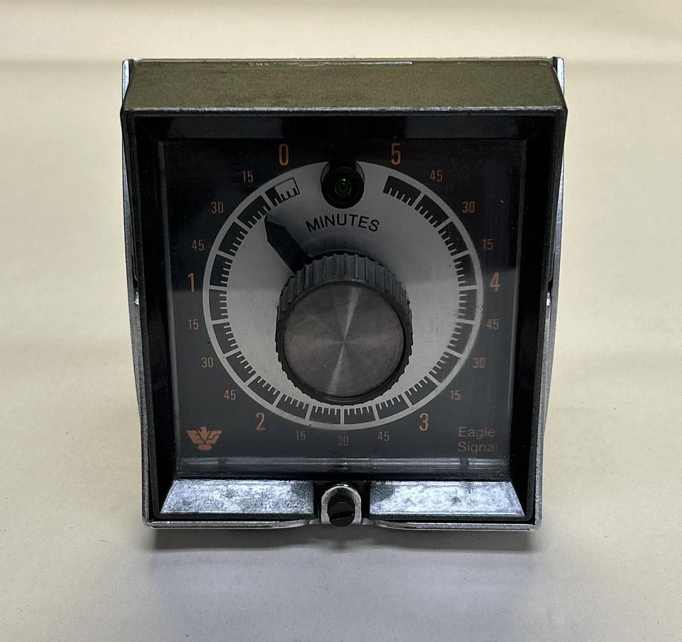 Used EAGLE SIGNAL,3054023,CYCL-FLEX TIMER