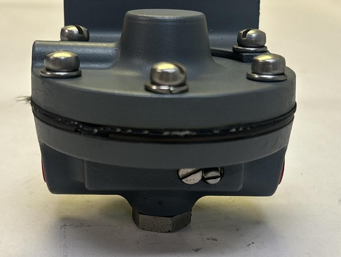 SIEMENS,62VA,PNEUMATIC REGULATOR NOS