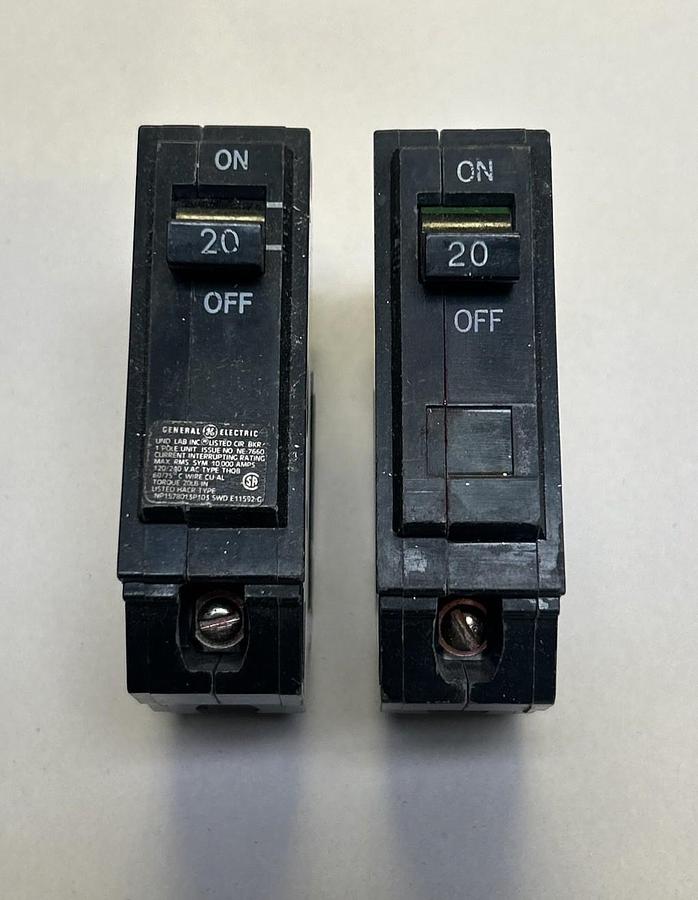 Used GENERAL ELECTRIC,THQB120,CIRCUIT BREAKER 20A 120/240V 1P LOT OF 2