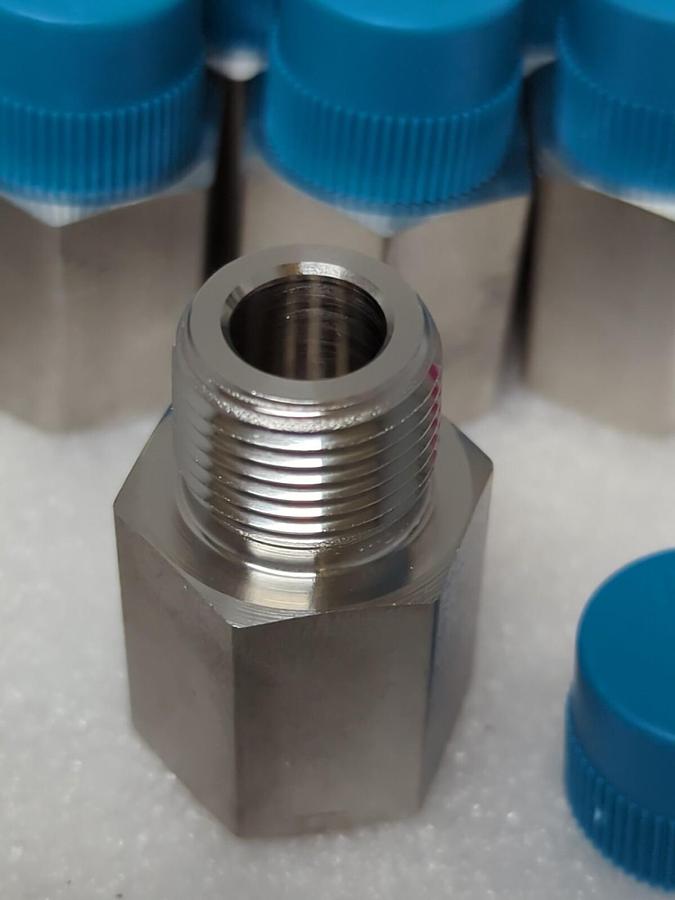 SWAGELOK,SS-6-A,STAINLESS STEEL PIPE ADAPTER 3/8MNPTX3/8FNPT LOT OF 12 NOS