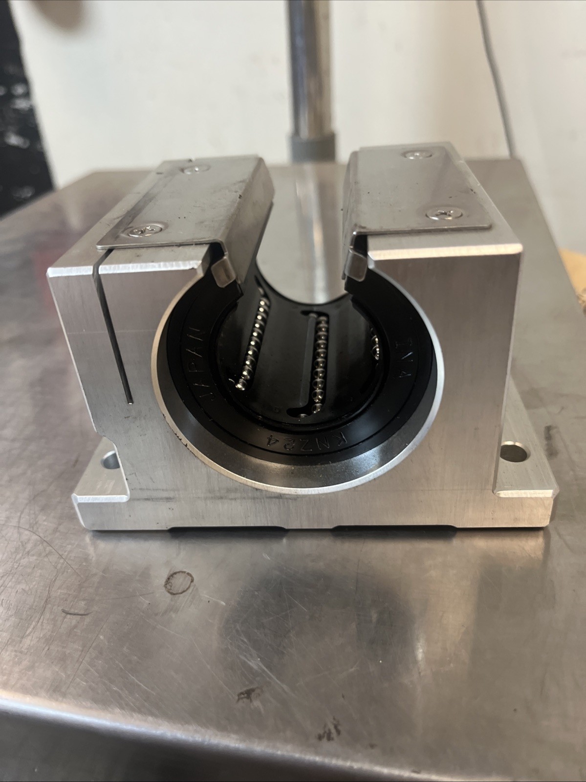 INA,KNZ24,LINEAR BALL BEARING WITH PILLOW BLOCK