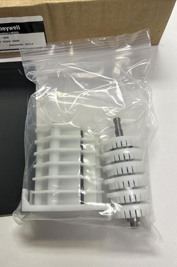 Used HONEYWELL MEASUREX,51452443502, AUXILIARY SWITCH KIT NEW