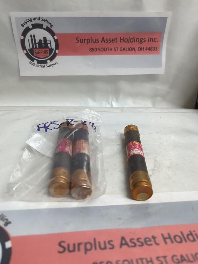 Used COOPER BUSSMANN,FRS-R-2-1/2,FUSETRON FUSE 2-1/2 AMP LOT OF 3 PRE-OWNED