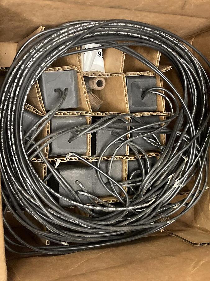 Used Electrocube,RG1676-38,Arc & Noise Suppressor/Resistor/RC Network 600V, Lot of 12