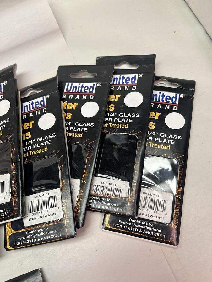 UNITED,UBWA1H11,GLASS FILTER LENS PLATE SHADE 11 2"X4-1/4" HEAT TREATED LOT OF 1