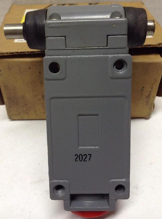 Square D,9007 B54H,Heavy Duty Limit Switch