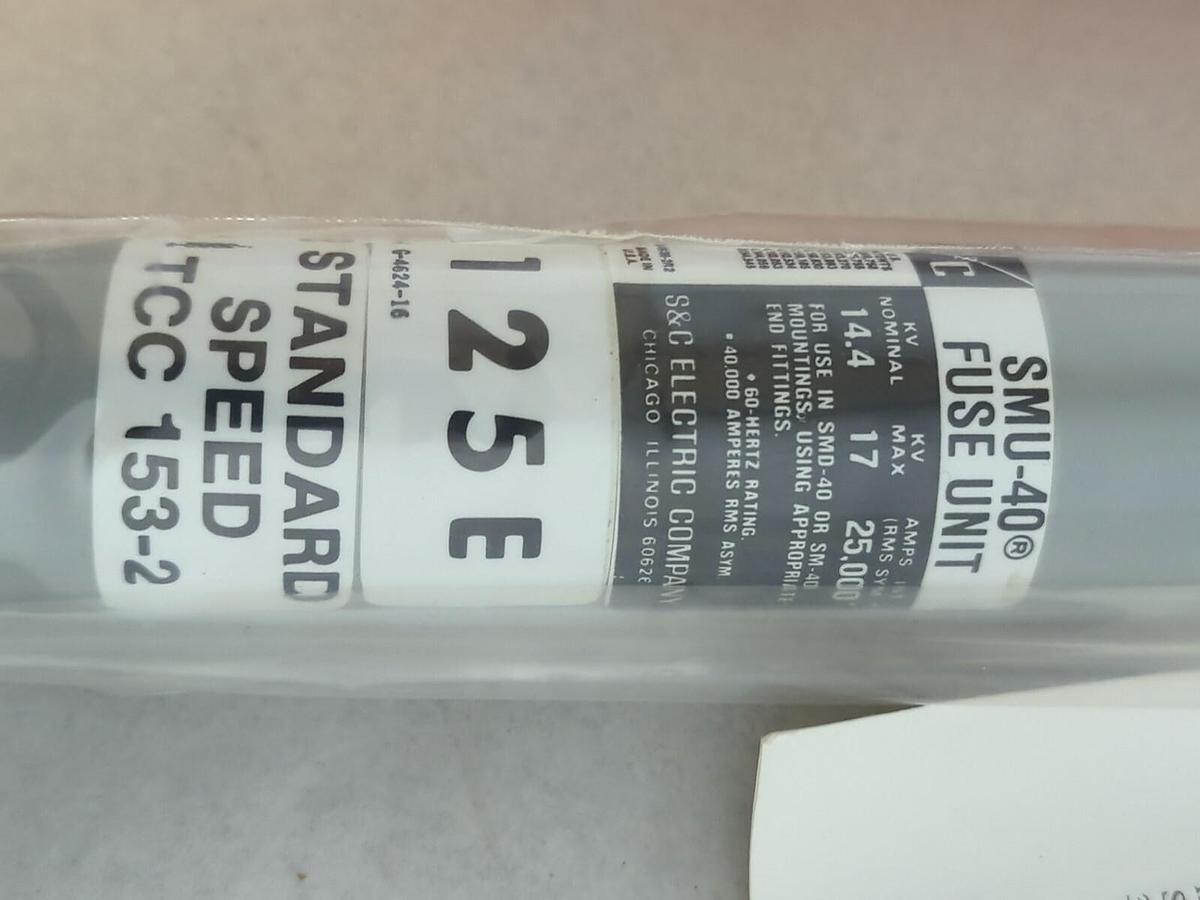 Used S & C ELECTRIC,822125 SMU-40,FUSE UNIT KV-14.4-17 AMP-125E TCC NO 153-2 NEW