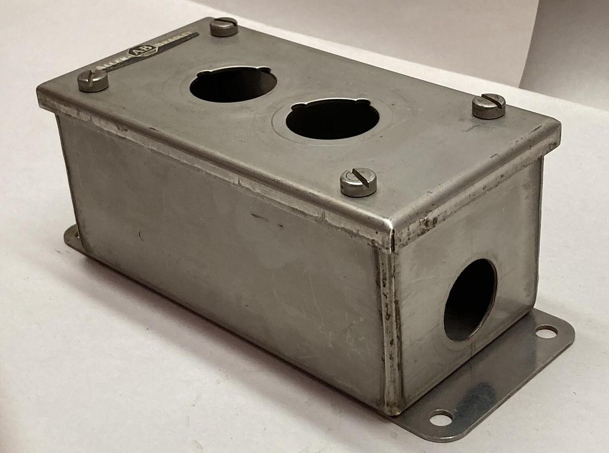 Used Allen-Bradley,800H-2HA4 N,Stainless Steel Puch Button Enclosure