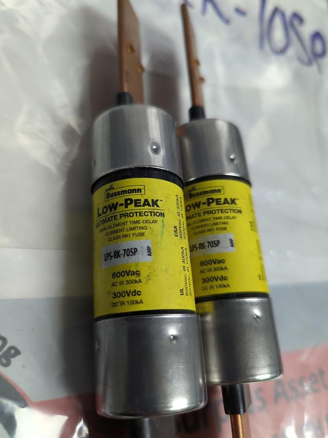 Used COOPER BUSSMANN,LPS-RK-70SP,LOW-PEAK 70 AMP FUSE LOT OF 2 PRE-OWNED