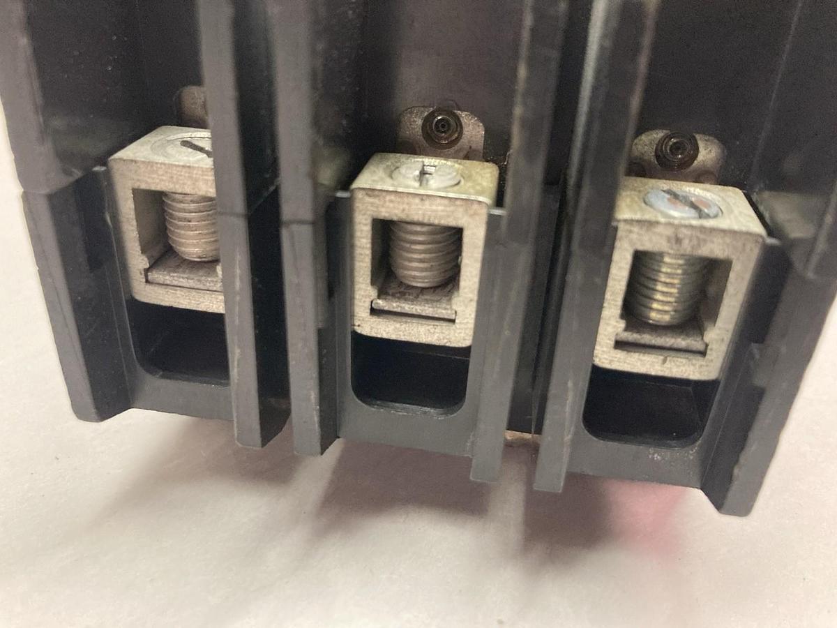 Used Challenger,CH3040,Circuit Breaker 3-Pole 40A 480V