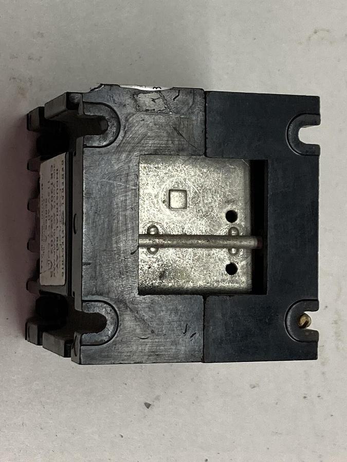 Used General Electric,CR120A 02202 AB,Industrial Relay Series A