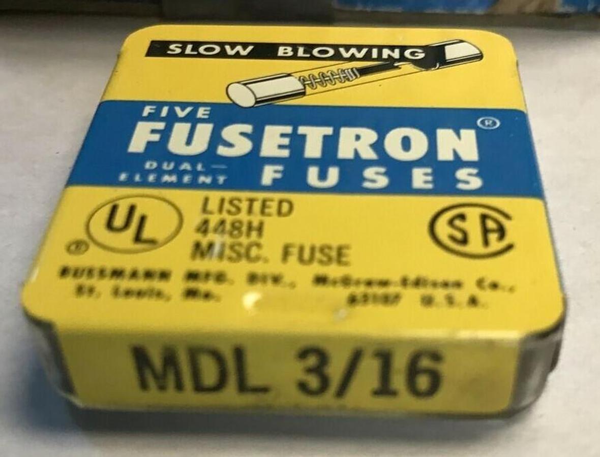 Buss,MDL-3/16,Fuse Box of 100 Fuses New In Box