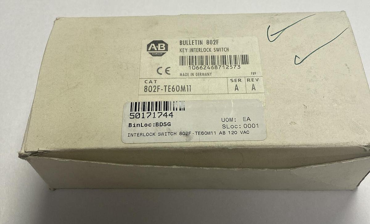 Used ALLEN BRADLEY,802F-TE60M11,SER A INTERLOCK SWITCH KEY NEW