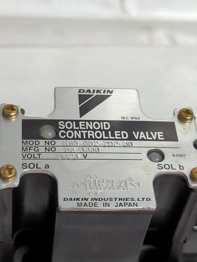 Used DAIKIN,KS0-G0Z-2BP-30,SOLENOID VALVE DC24V PRE-OWNED
