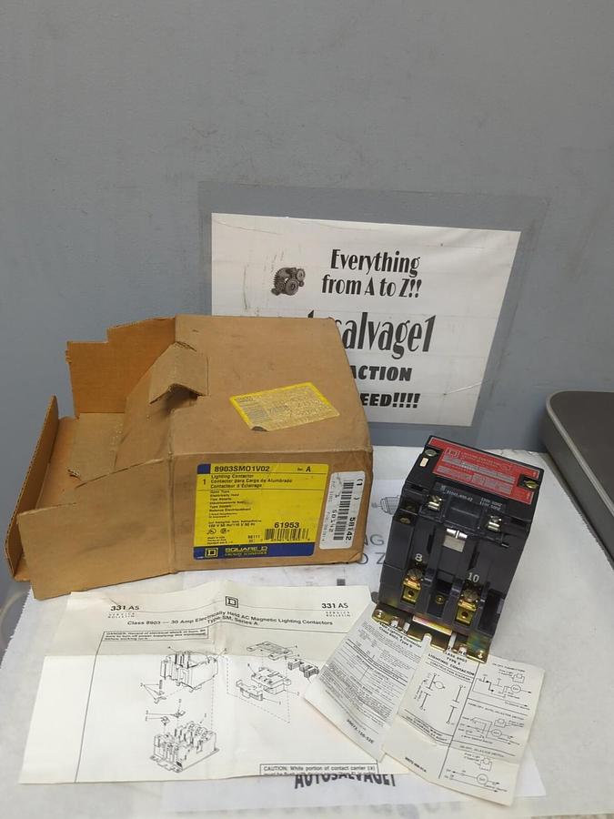 SQUARE D,8903SMO1V02,SERIES A LIGHTING CONTACTOR 30 AMP 120/110V 60/50HZ NOS