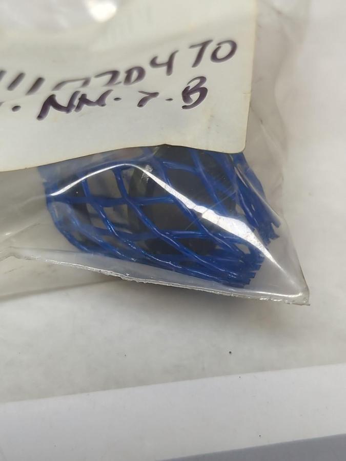 DIAMOND,3026801138,BUSHING VALVE STEM 2.5 NOS