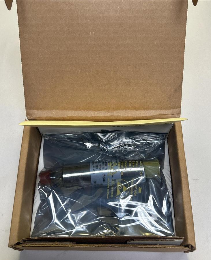 Used HONEYWELL,060-E790-02,PRESSURE SENSOR NEW