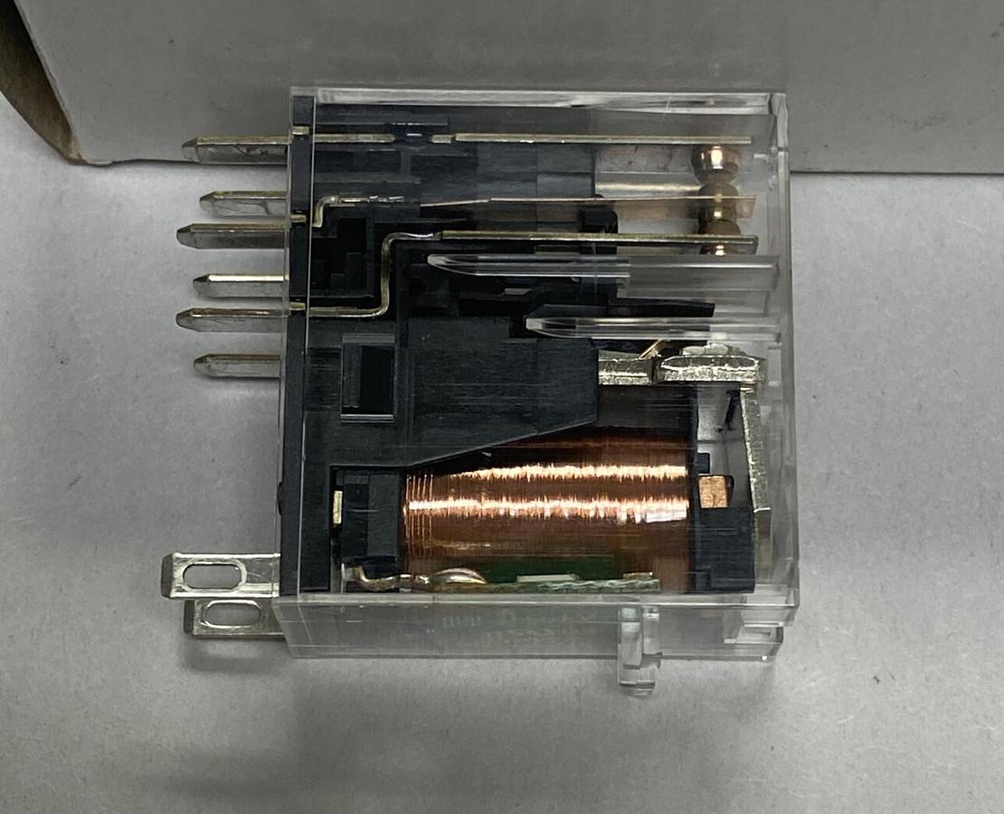 EATON,D4PR21A,GENERAL PURPOSE RELAY LOT OF 3 NOS