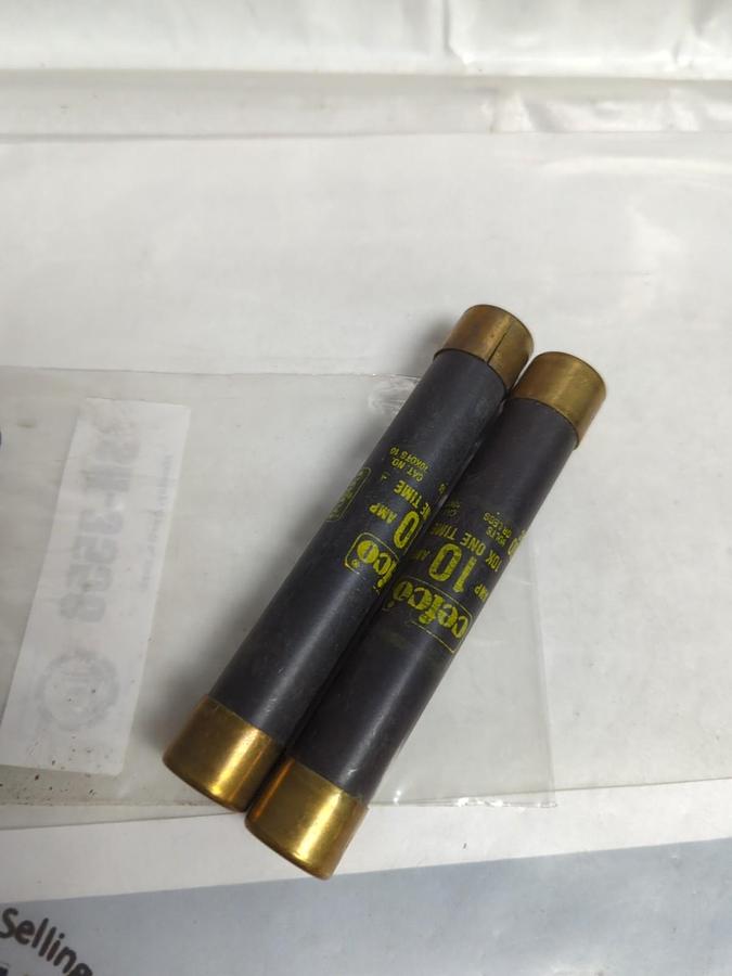 Used CEFCO,10K0TS10,ONE-TIME 10 AMP FUSE LOT OF 2 PRE-OWNED