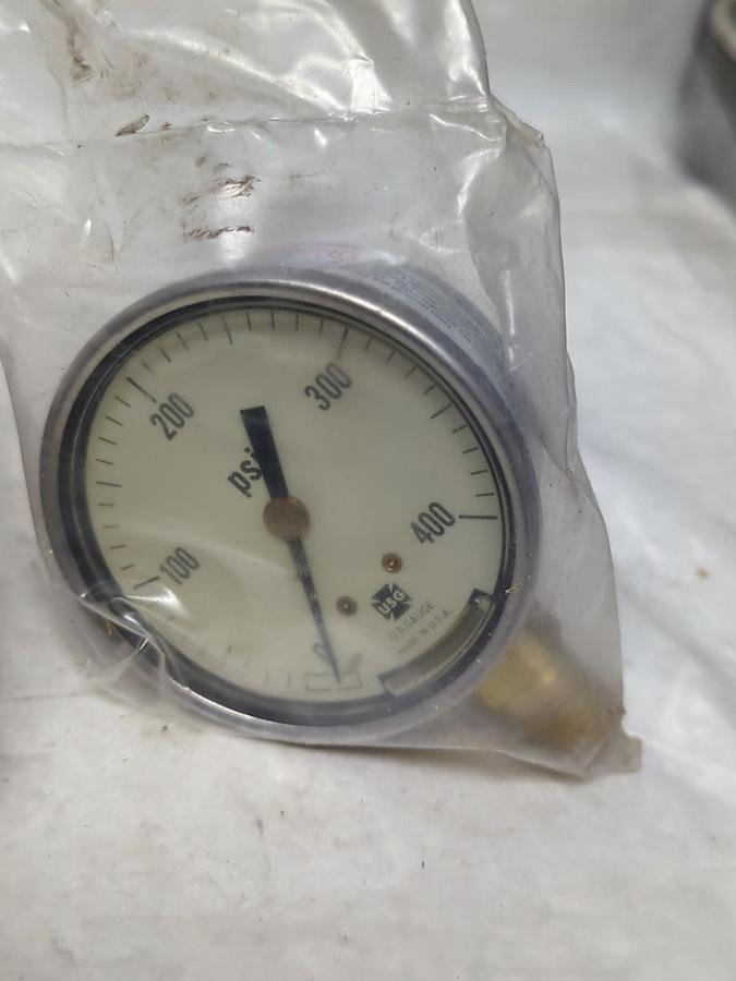 AMETEK USG,153253LS,GAUGE 2-1/2 IN FACE 1/4 IN NPT BOTTOM CONNECTION 400PSI NOS