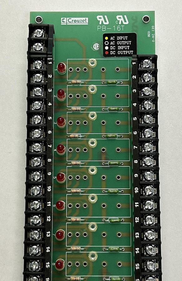 CROUZET,PB-16T,I/O MODULE RACK NEW