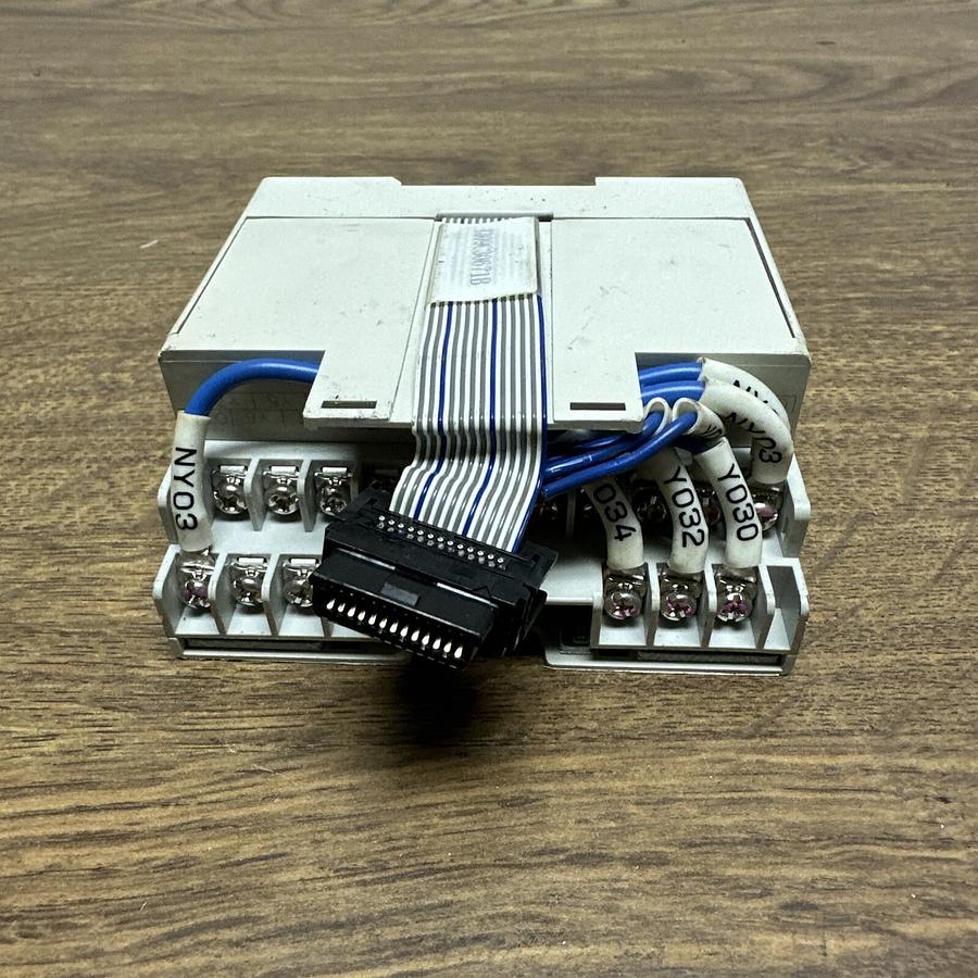 Used Mitsubishi,FX2N-16EYT,PLC Module