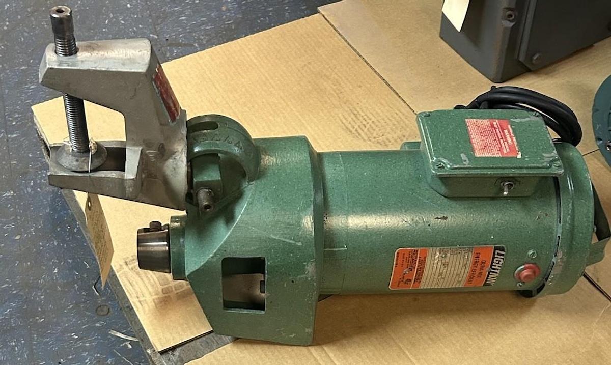 Used LIGHTNIN,E77R3026T-QW,AGITATOR MIXER .30HP 115/230V 1725/1425RPM 1PH FD56YZ FR