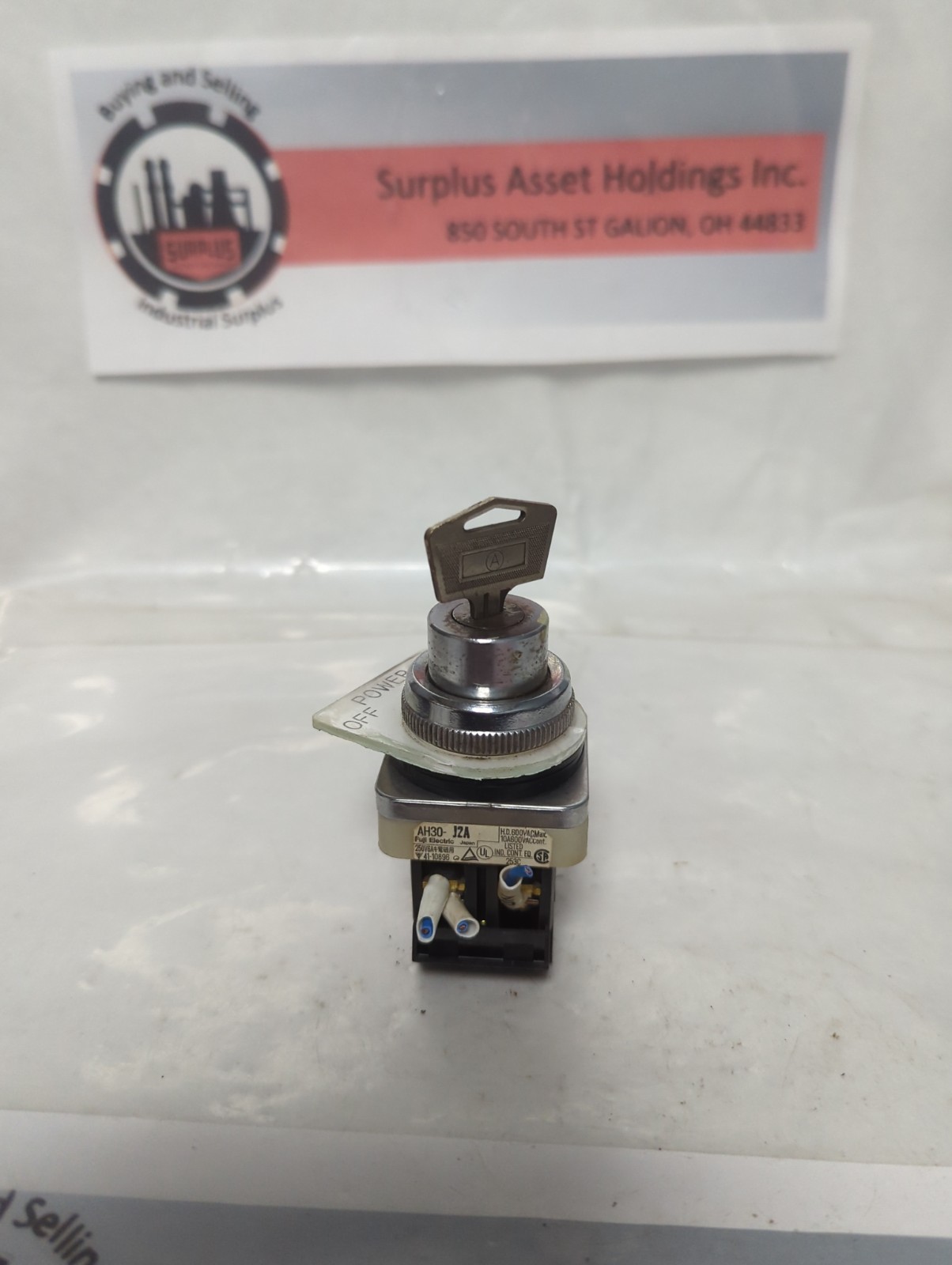 Used FUJI ELECTRIC,AH30-J2A,2-POSITION KEY SELECTOR SWITCH PRE-OWNED