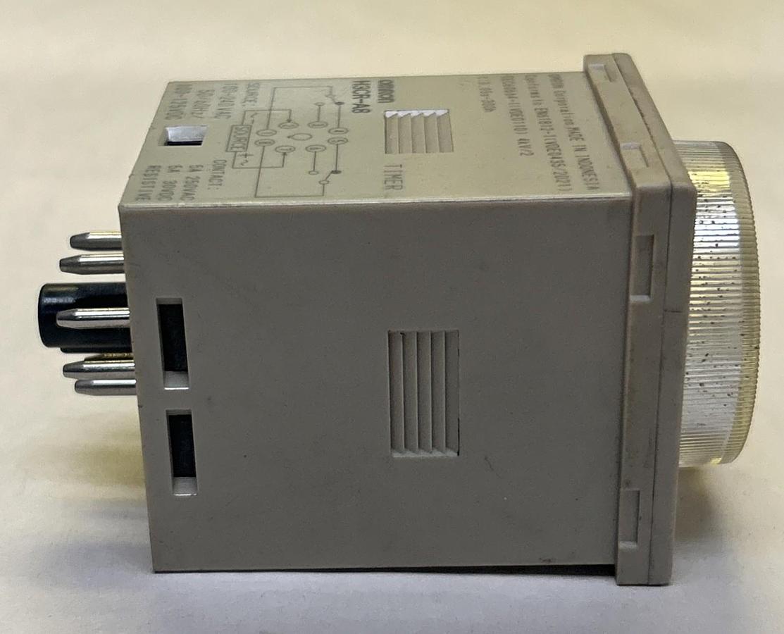 Used OMRON,H3CR-A8,TIMER 0-3 SECONDS 100-240V