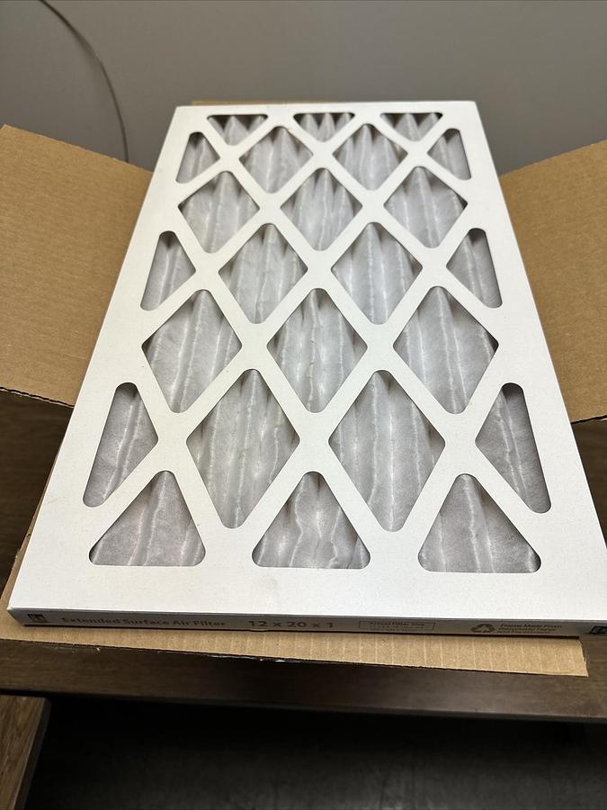 Used AIRGAURD,0412120 DP40-STD1-120 12X20X1, MERV 8 FILTERS 12 PACK