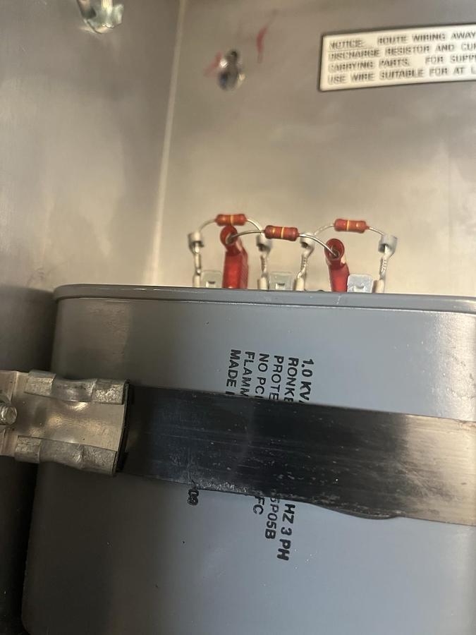 Used RONK RONKEN,477CC,POWER FACTOR CORRECTION CAPACITOR 1KVAR 3PH 480V