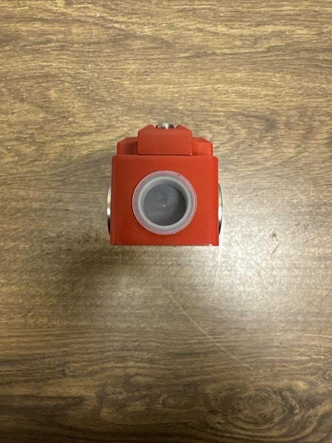 Used Allen Bradley,440G-MT47071,Guard Master Safety Interlock Switch